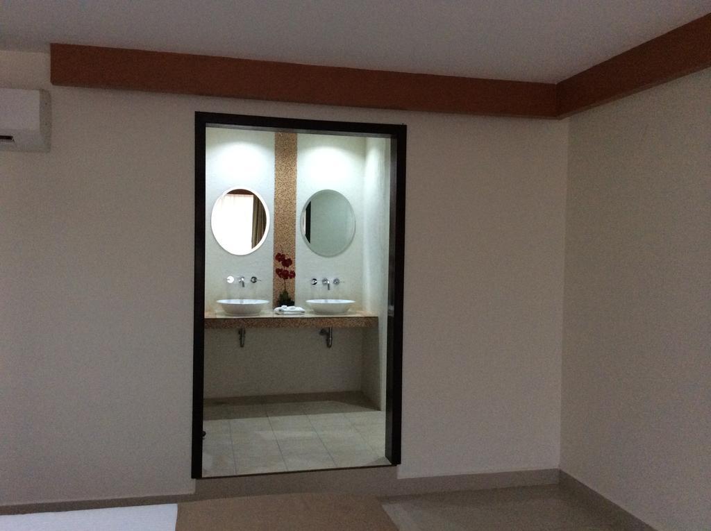 Hotel La Media Luna Inn Huejutla de Reyes Szoba fotó